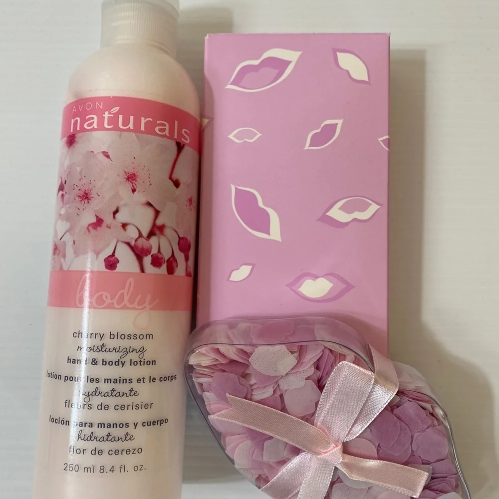 Soft Kiss Bath & Body Set Sexy Luxury Fragrance Kissable Bath Confetti & Lotion